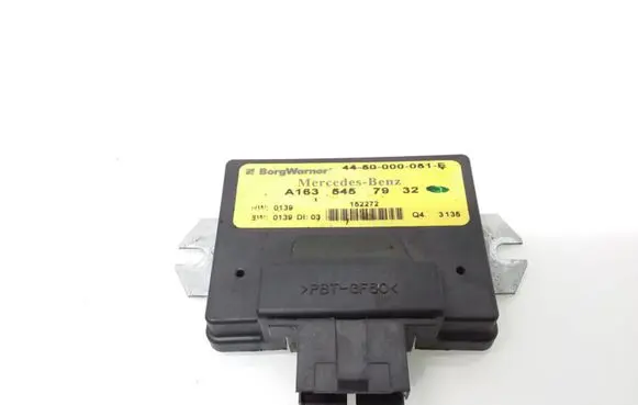 Mercedes-Benz ML W163 Transfer box differential control unit A1635457932