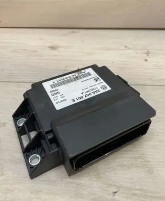 Volkswagen PASSAT B7 Hand brake control module 3AA907801E 17982901A 200000003625357