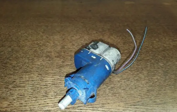 Ford Focus Brake pedal sensor switch 3M5T9C872AC