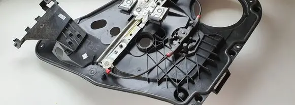 Ford Fiesta Rear window lifting mechanism without motor