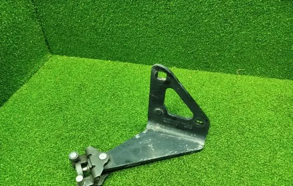 Renault Trafic III (X82) Sliding door lower roller guide/hinge 745965439R 93451798