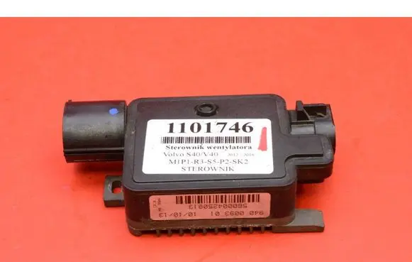 Volvo V40 Relay mounting block 940009301