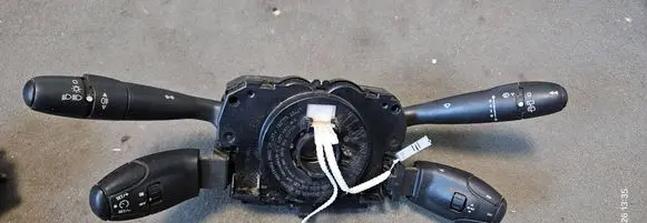 Peugeot 308 Light switch 96652982XT