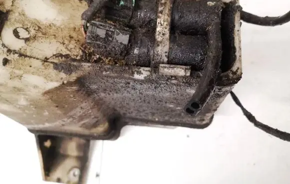 Subaru B9 Tribeca Windscreen/windshield washer pump