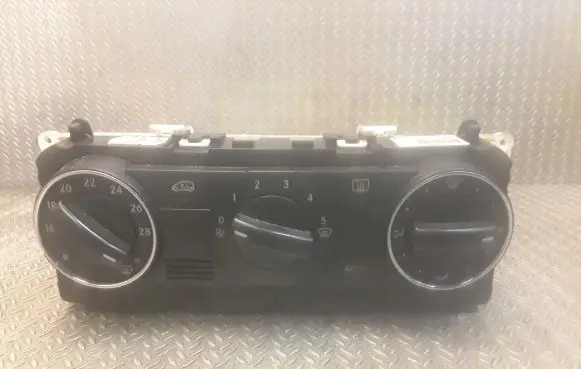 Interior fan control switch