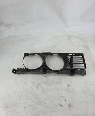 BMW 5 E34 Under headlight/headlamp trim
