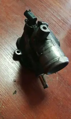 Thermostat/thermostat housing