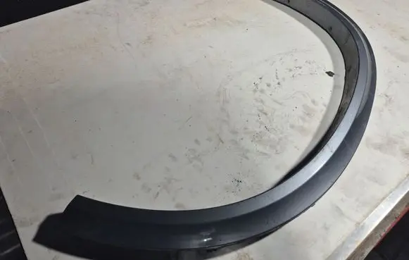 BMW X5 E70 Front arch trim 