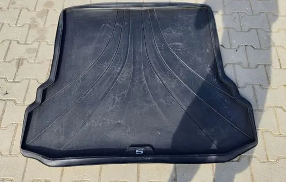 BMW 5 G30 G31 G38 Rear floor carpet liner 2414225