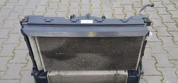 BMW 5 G30 G31 Intercooler radiator 8576305