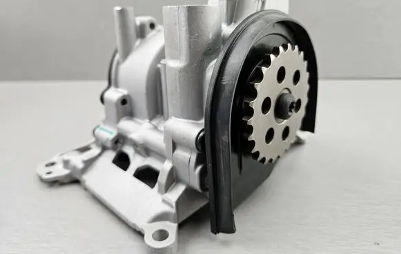 BMW X3 F25 Oil pump 7823009 11417823009