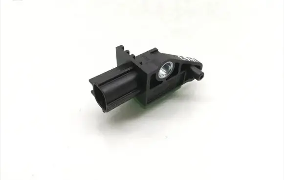 Volkswagen Tiguan Airbag deployment crash/impact sensor 06131706 03833535PU