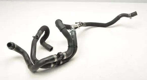 Volvo XC40 Engine coolant pipe/hose 32324802