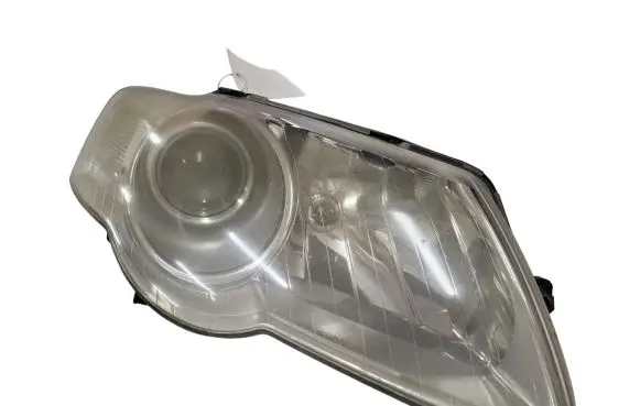 Volkswagen PASSAT B6 Headlight/headlamp 3C0941006AD 89316420