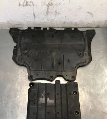 Audi A3 S3 8V Engine splash shield/under tray 5Q0825236 5Q0825230H