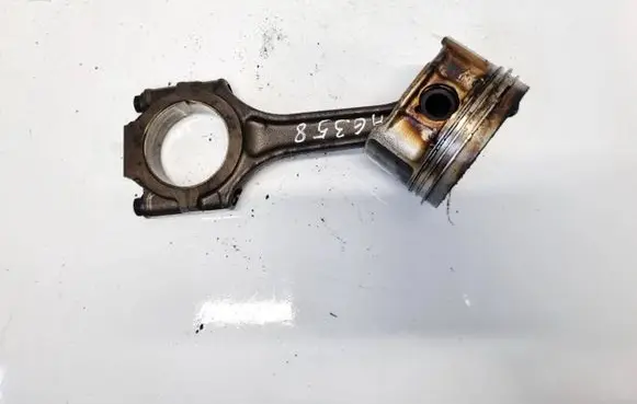 Alfa Romeo 156 Piston with connecting rod