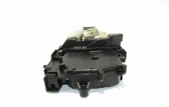 Mitsubishi Outlander Front door lock