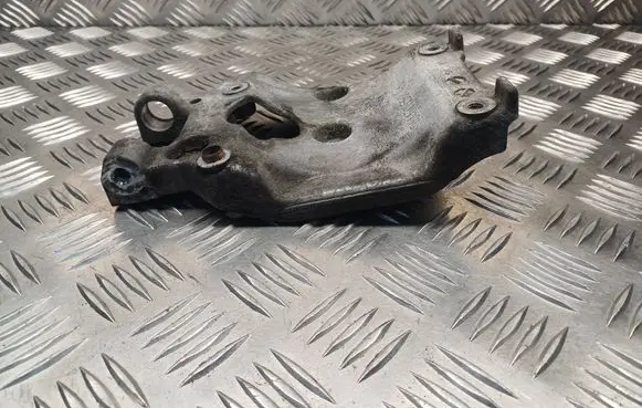 Peugeot 308 A/C compressor mount bracket 9646719580
