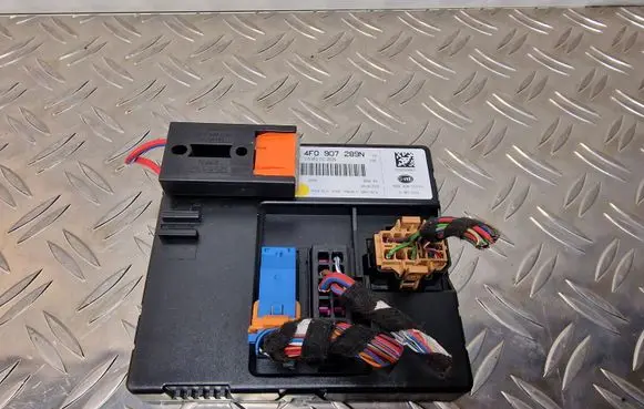 Audi A6 S6 C6 4F Comfort/convenience module 4F0907289N