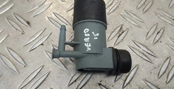 Toyota Verso Windscreen/windshield washer pump 853300F010