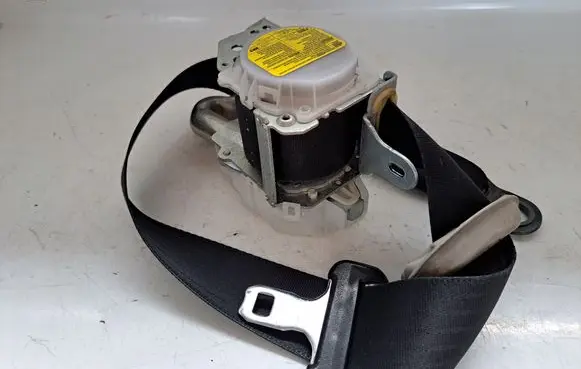 Toyota Avensis T270 Front seatbelt 7322005070C1 7322005070