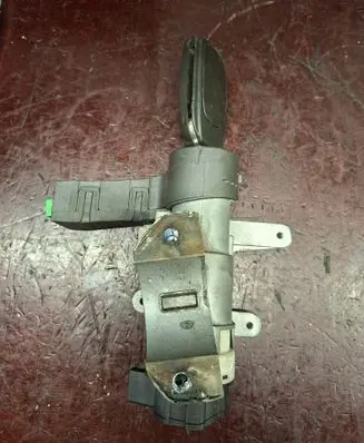 Volvo V70 Ignition lock 8626324 16184