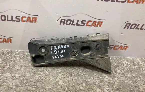 Audi A4 S4 B6 8E 8H Front bumper mounting bracket 8E0807284