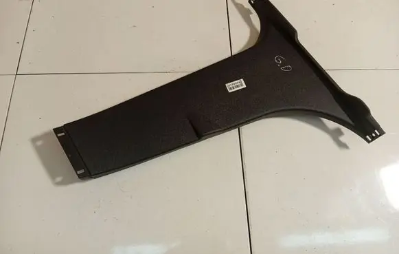 Ford Focus (D) pillar trim (bottom) BM51A243W06D