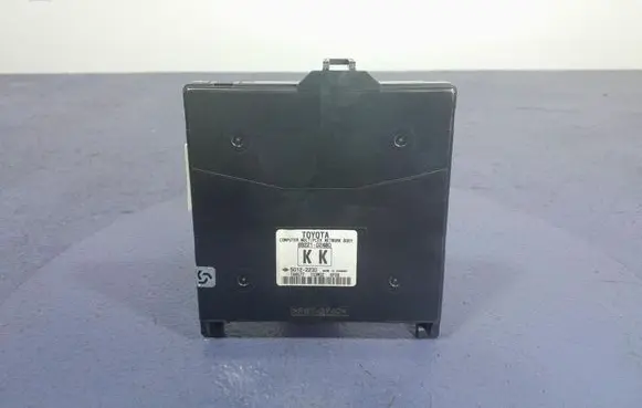 Toyota Auris E180 Other control units/modules 89221-02480