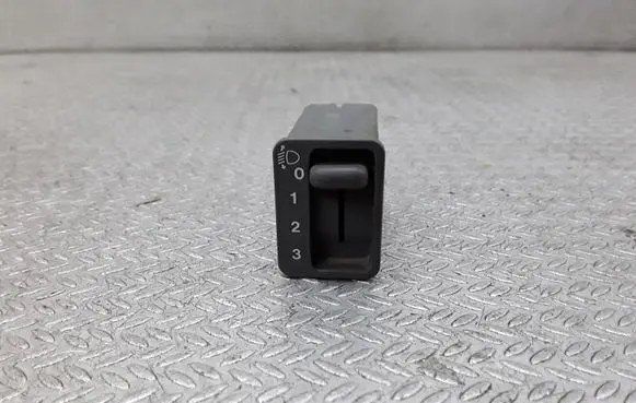Honda CR-V Headlight level height control switch M10537