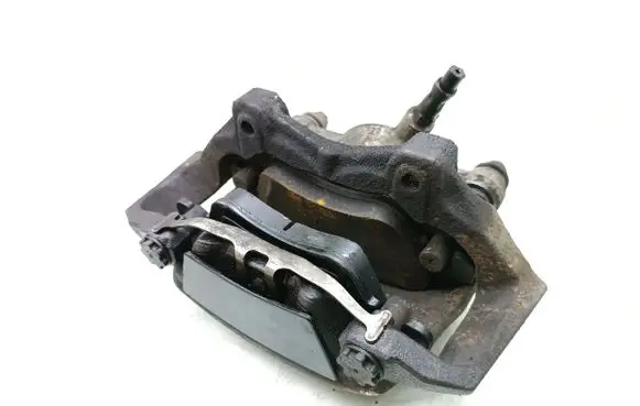 Mercedes-Benz C W205 Front brake caliper