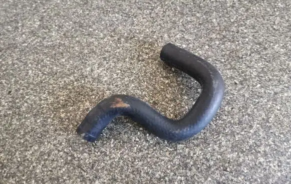 Hyundai Kona I Engine coolant pipe/hose