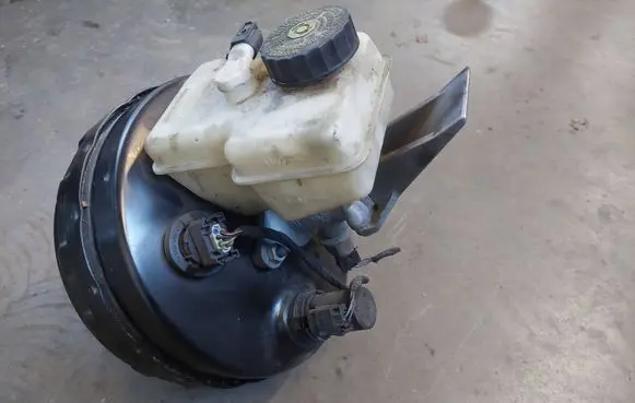 Mercedes-Benz ML W164 Brake booster A1644300530 03785965014 22587859650