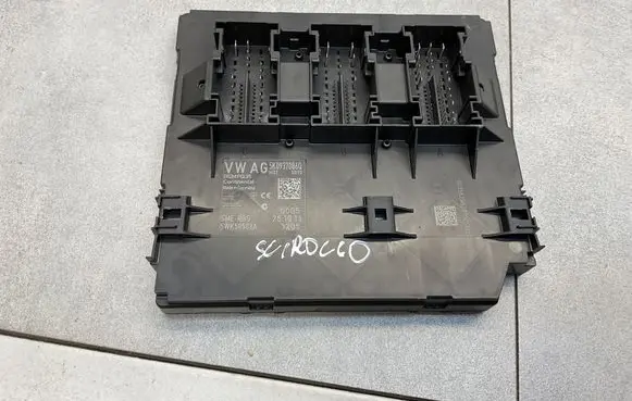 Volkswagen Scirocco Comfort/convenience module 5K0937086Q
