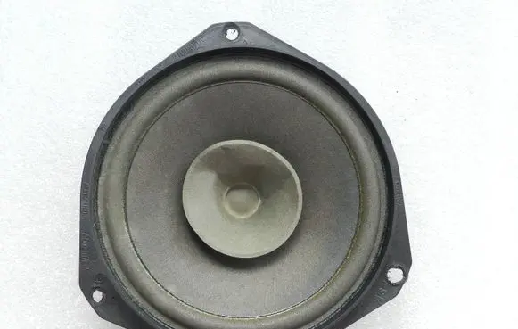 Alfa Romeo Giulietta Rear door speaker 50508493