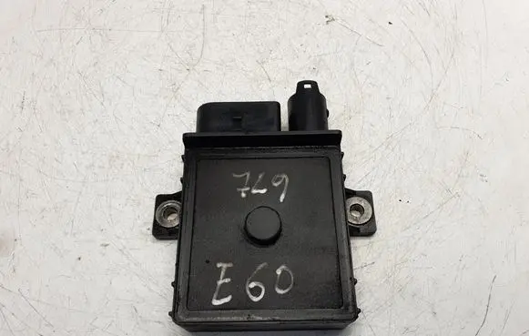 BMW 5 E60 E61 Glow plug pre-heat relay 7801201 12217801201