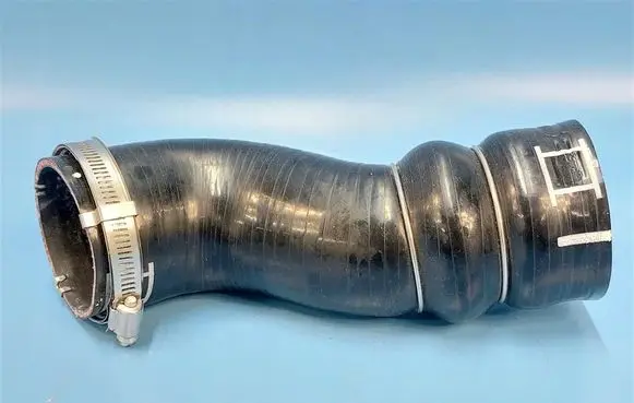 Ford Explorer Turbo air intake inlet pipe/hose L1M3-6C640-EC