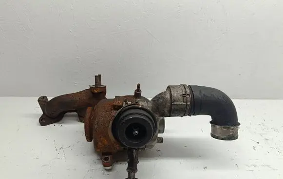 Volkswagen PASSAT B6 Turbo 03g253014h