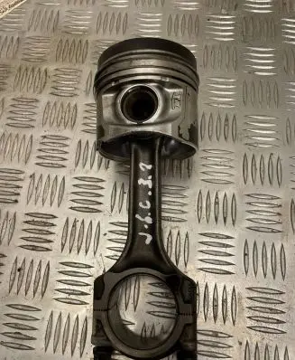 Jeep Grand Cherokee (WJ) Piston with connecting rod