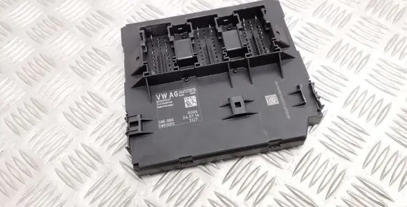 Volkswagen PASSAT B7 Comfort/convenience module 3AA937087N