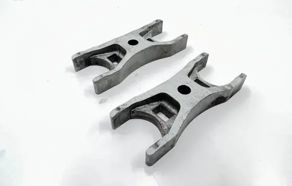 Volkswagen PASSAT B8 Fuel Injector clamp holder 04L216