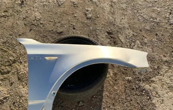 BMW X3 E83 Fender