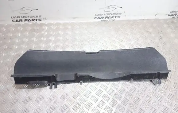 Mercedes-Benz C W204 Trunk/boot sill cover protection A2046900825