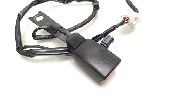 Toyota RAV 4 (XA30) Front seatbelt buckle E034501