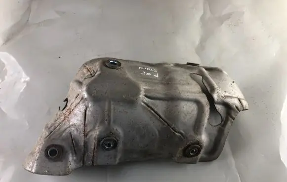 Toyota Auris 150 Exhaust heat shield