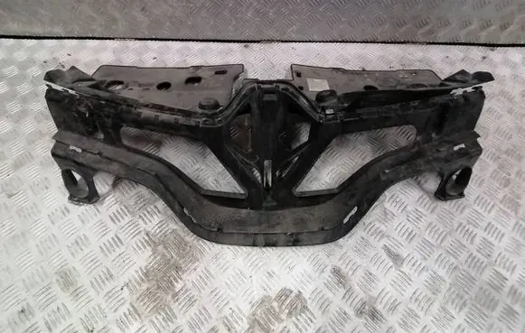 Renault Captur Front grill 620935704R