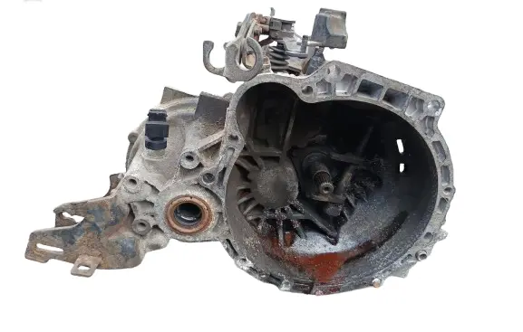 Hyundai Tiburon Manual 5 speed gearbox J51873