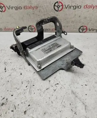 Toyota Corolla E120 E130 Engine control unit/module 8966102731
