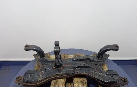 Mitsubishi Grandis Front subframe