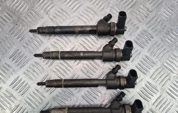 Mercedes-Benz C W203 Fuel injectors set A6460700787